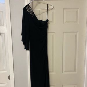 Eliza J New York Black One-Shoulder Gown